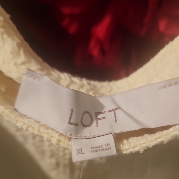 LOFT NWT Women's  Light Yellow Puff Sleeve Blouse Tie Front Size XLarge - Picture 2 of 10